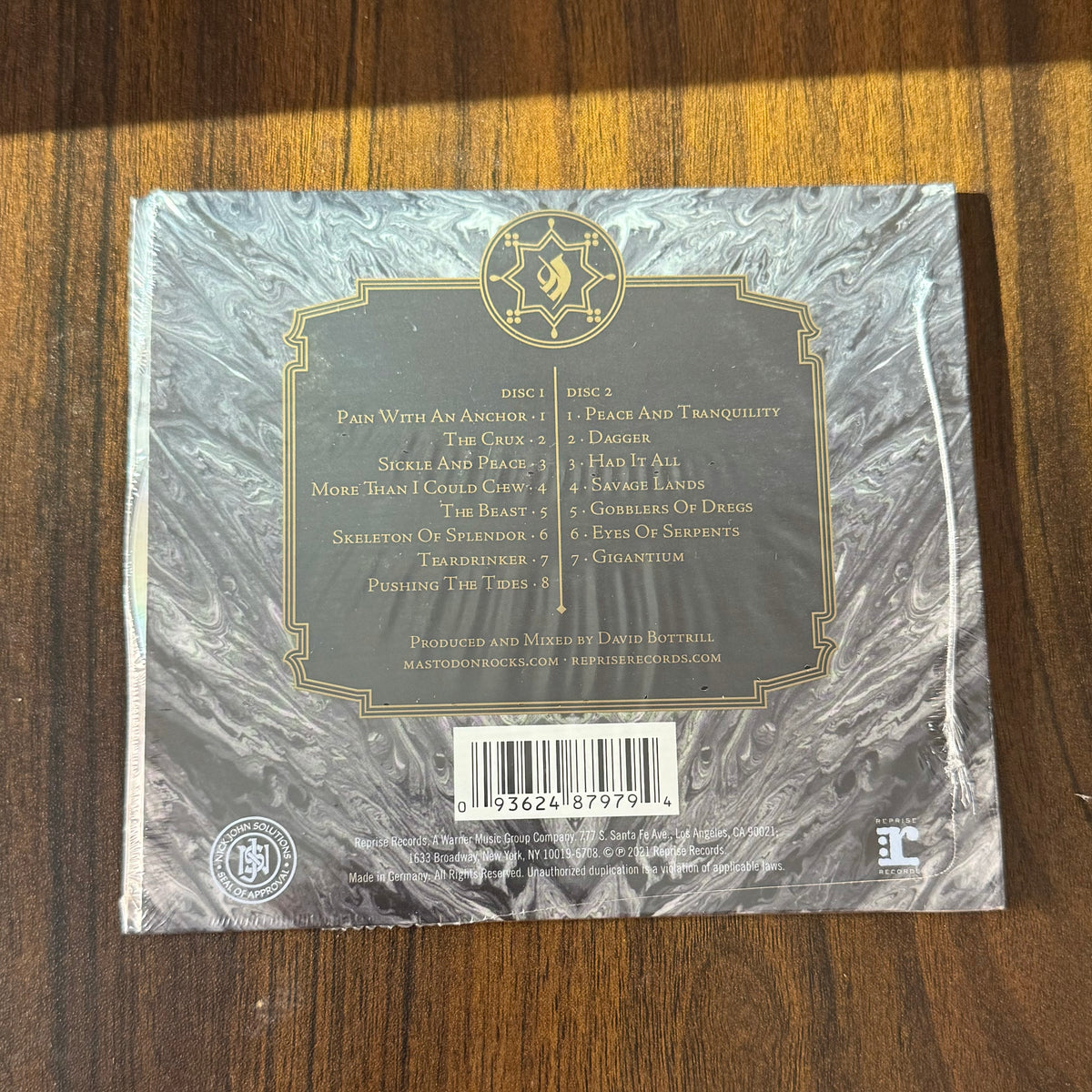 Mastodon - Hushed And Grim CD - Yinzz