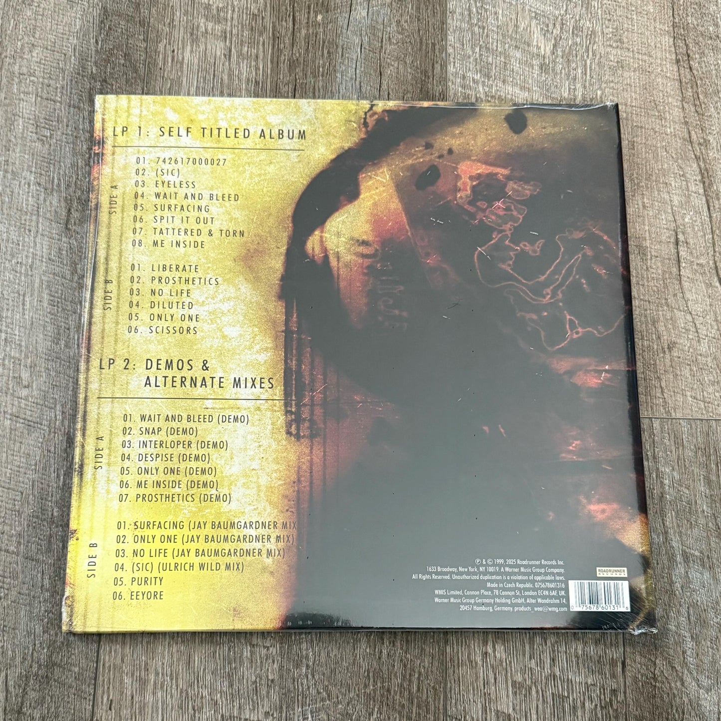 Slipknot - Slipknot 25th Anniversary Edition (Red & Black Marble Vinyl)
