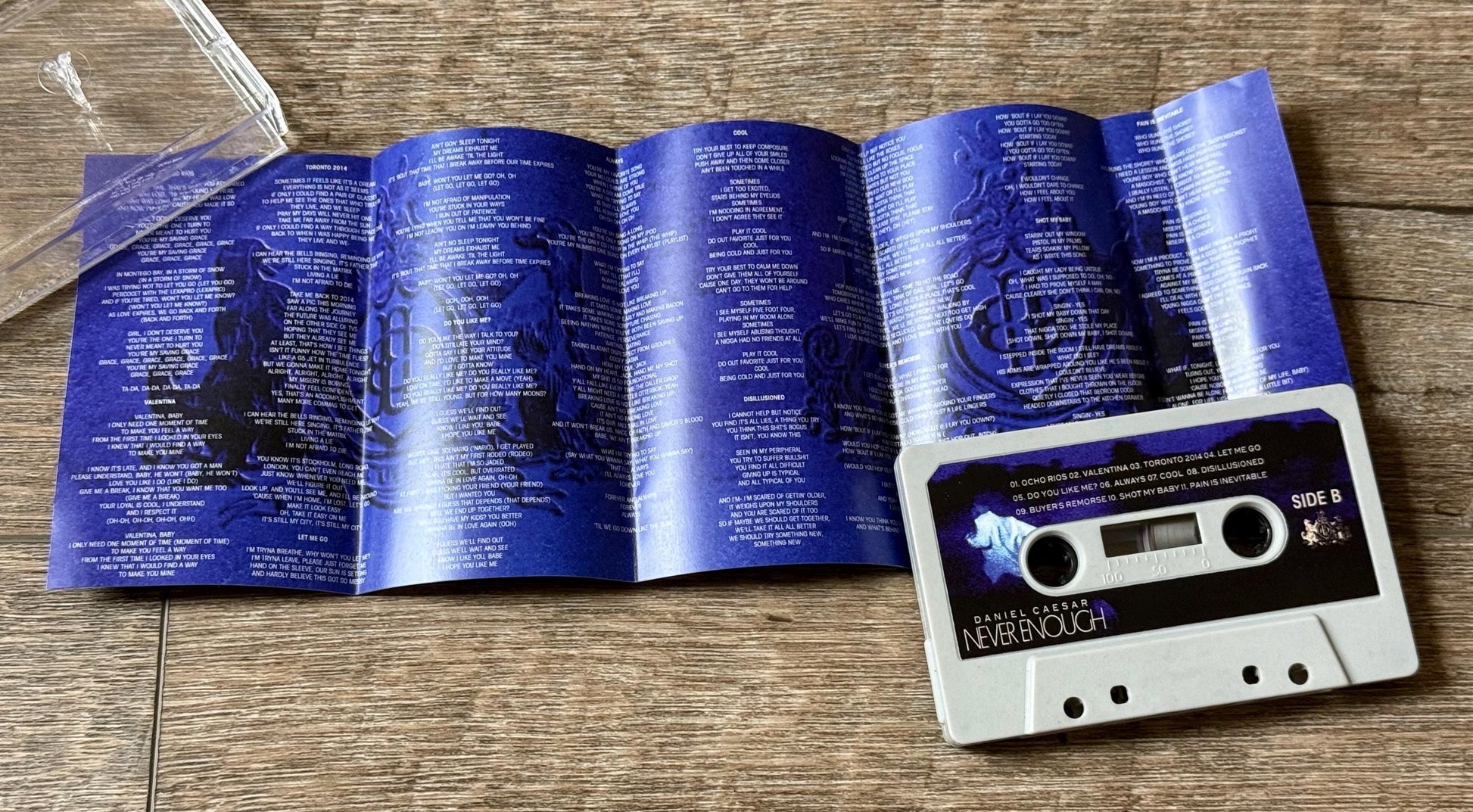 Daniel Caesar Cassette Tapes - Photo 5